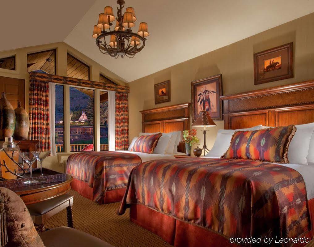 Rustic Creekside Resort Jackson